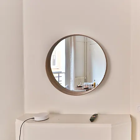 아파트 Neuilly-sur-seine, Sobre Et Elegant 뇌이이쉬르세느